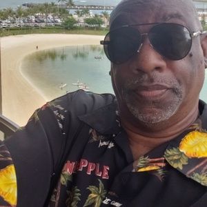 Meet your Posher, Earl